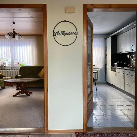 Charmantes Ferienhaus Gernrode/ Harz, Balkon, Grill, 2 Schlafzimmer *