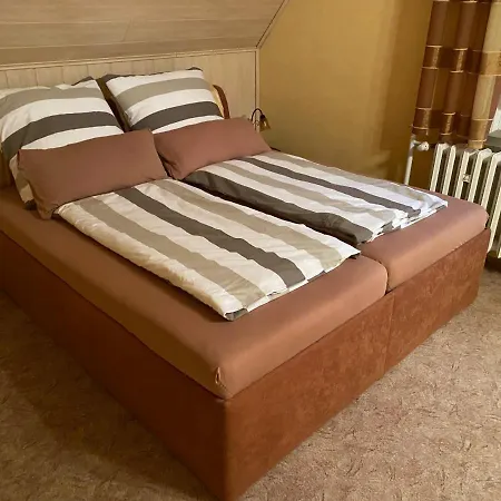 Charmantes Ferienhaus Gernrode/ Harz, Balkon, Grill, 2 Schlafzimmer *