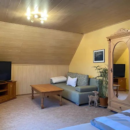 Charmantes Gernrode/ Harz, Balkon, Grill, 2 Schlafzimmer Semesterbostad