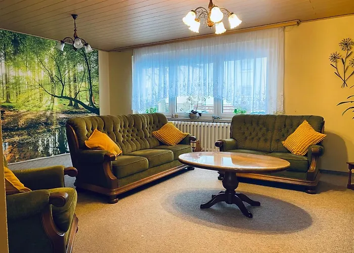 Charmantes Ferienhaus Gernrode/ Harz, Balkon, Grill, 2 Schlafzimmer クヴェードリンブルク